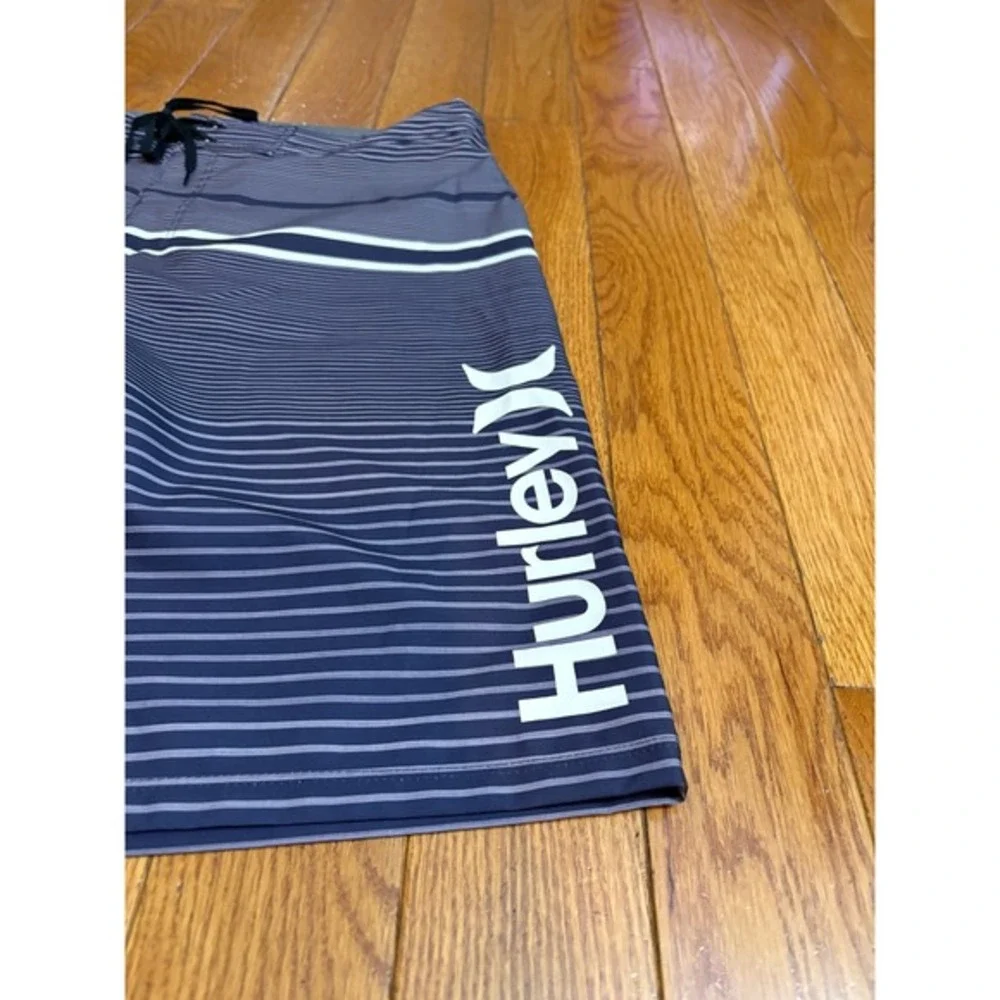 Hurley Mens Board Shorts Size‎ 32 Navy Blue Grey Striped Swim Trunks Logo Surf